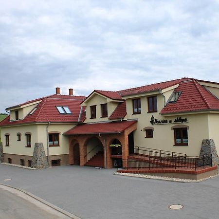 Penzion U Sklepu Hovorany Dış mekan fotoğraf